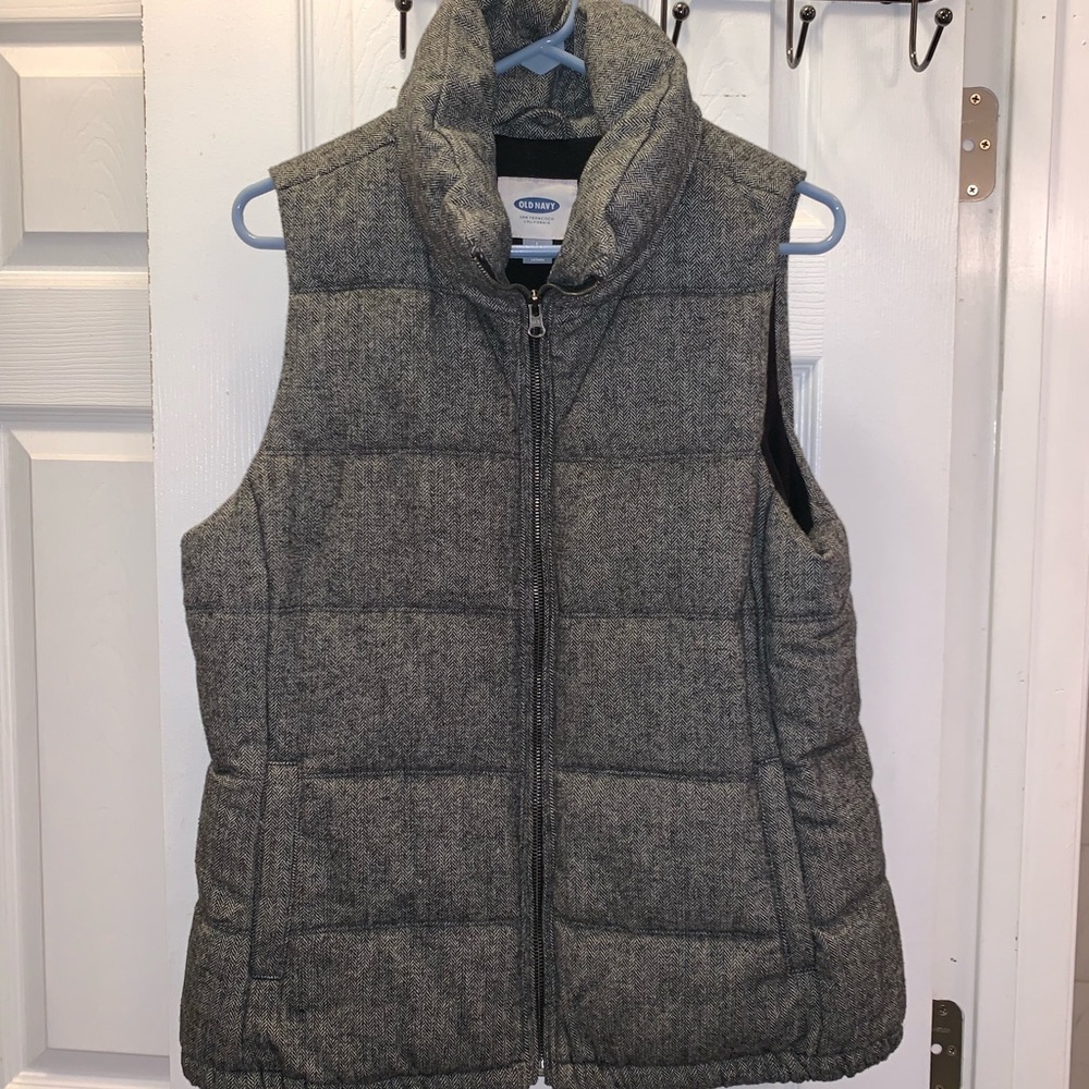 Old Navy Puffer Vest
